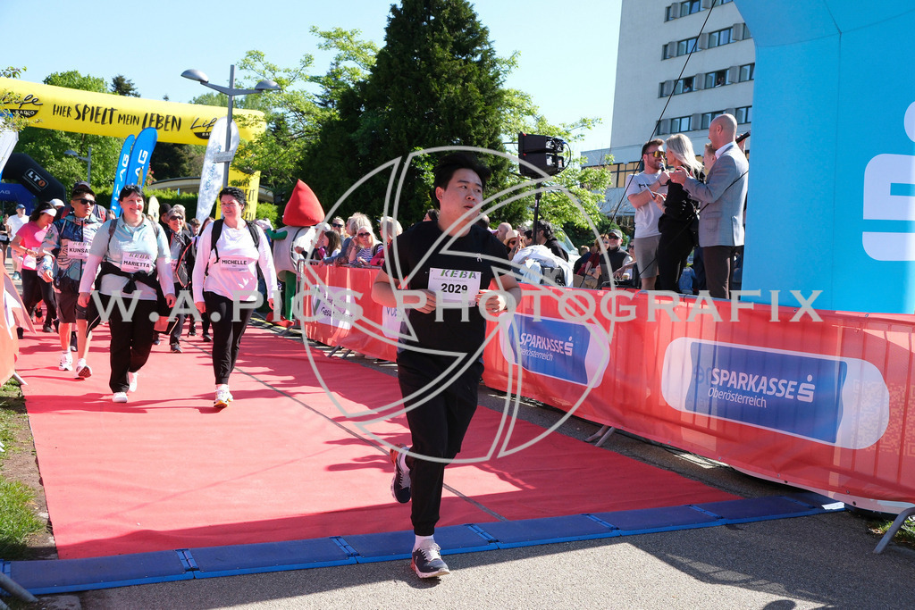 ..... | LINZ,AUSTRIA,27.April 25, Int. 3 Brückenlauf Linz  , Image shows: Photo: WAPICS / Michael Ring