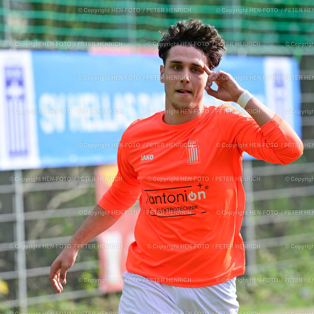 20230430-5787-fuba-hellas-rossd-kla-HENFOTO | 30.04.2023 Fußball Männer Kreisliga A Darmstadt Saison 2022 2023 Hellas Darmstadt - SKG Roßdorf (2:1) Georgios Karipidis (17 Hellas) jubelt über sein Kopfballtor zu Führung Heimsieg Tabellenführung (Foto: Peter Henrich) - Realisiert mit Pictrs.com
