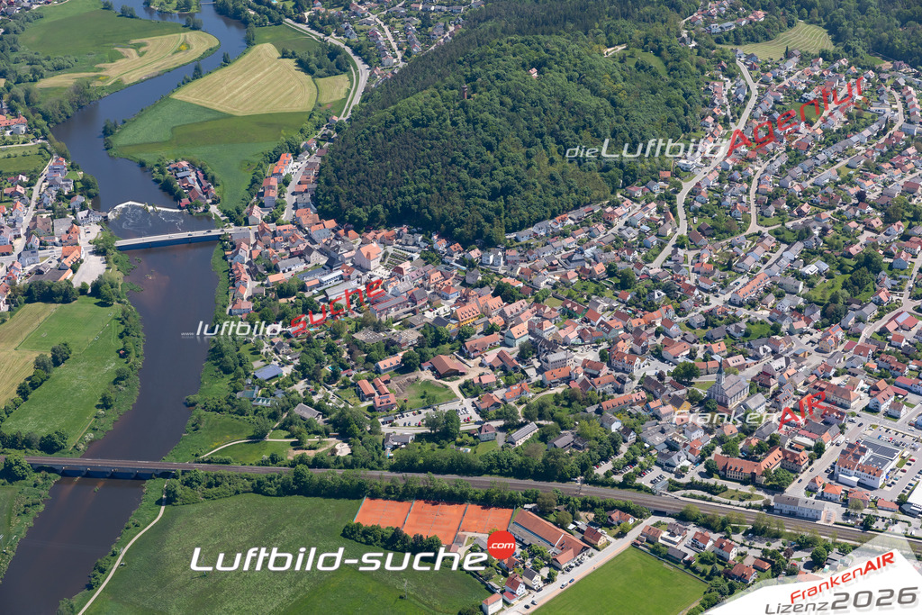 Das Luftbild der Stadt Regenstauf wurde 2021 vom Flugzeug heraus erstellt (keine Drohne) Aufnahmehöhe ca.450 Meter- hohe Bildauflösung und Druck-Qualität garantiert!