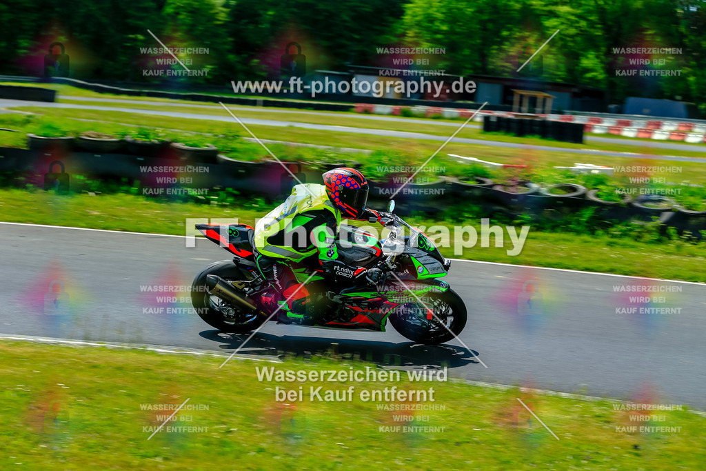 _NBG4542 | Hier findet Ihr Bilder von Touristenfahrten auf der Nürburgring Nordschleife oder von anderen Veranstaltungen die ich besucht habe. Viel Spass beim Durch Schauen 
