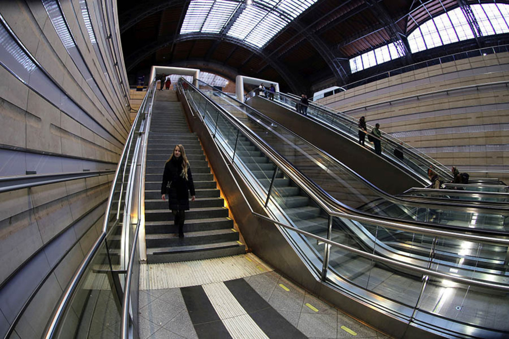 City-Tunnel Leipzig - Station Hauptbahnhof | Das Team hinter BILDLEXIKON LEIPZIG bündelt historische wie aktuelle Informationen über die Stadt Leipzig in Text und Bild auf einer Plattform und stellt diese der interessierten Öffentlichkeit zur Verfügung.