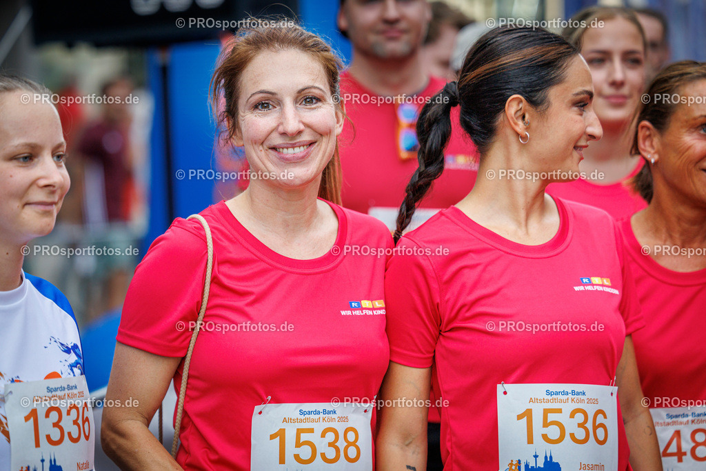 Sparda-Bank Altstadtlauf Köln; Köln, 15.08.2025 | Mara Bergmann beim Sparda-Bank Altstadtlauf Köln am 15.08.2025 in Köln (Nordrhein-Westfalen). 