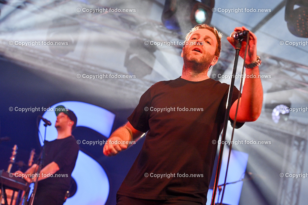 Schloss Eggenberg Josh_ 24.06.2023-25 | 24.06.2023, Eggenberg, AUT, Brauereifest 2023, im Bild Josh in Concert auf Schloss Eggenberg