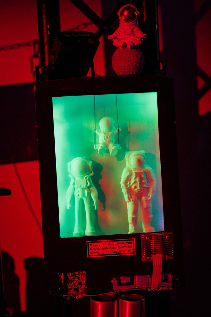 38C3 37 - URBANISTER | Durch die Stadt gehen, als wohnte man woanders. Fotografie, subjektiver Urbanismus und aktiver Müßiggang. - Realisiert mit Pictrs.com