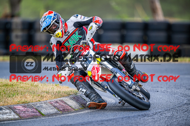 MaZZes_FotoMatrix_220528_2993 | Fotograf Mathias Schmid
Sportfotograf,
Eventfotograf,
Hochzeitsfotograf,
Portraitfotograf