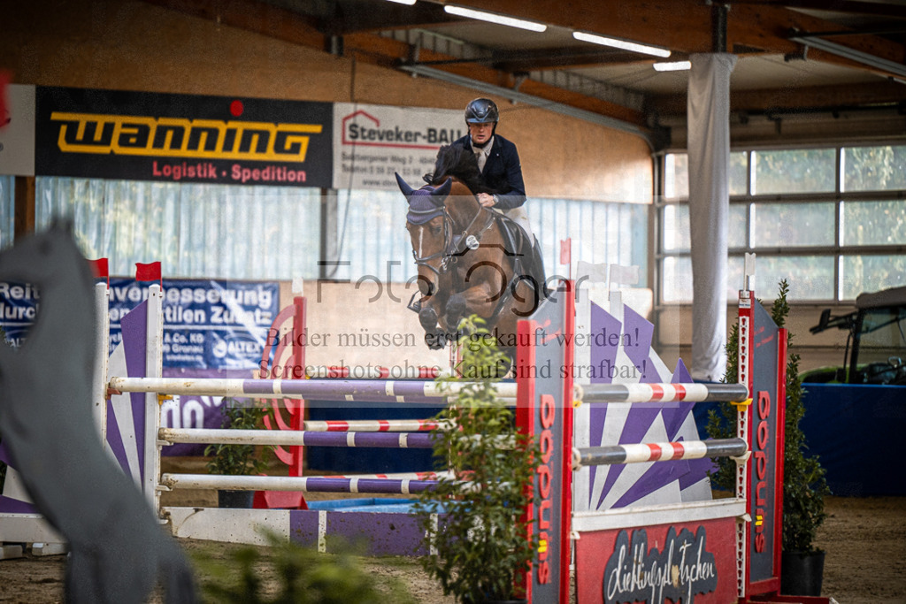 DOS_0329 | Entdecke hochwertige Reitturnierfotos von Foto Oger. Professionell, emotional und authentisch – jetzt Lieblingsmomente im Shop bestellen.Deutschlandweite Turnierfotografie. - Realisiert mit Pictrs.com