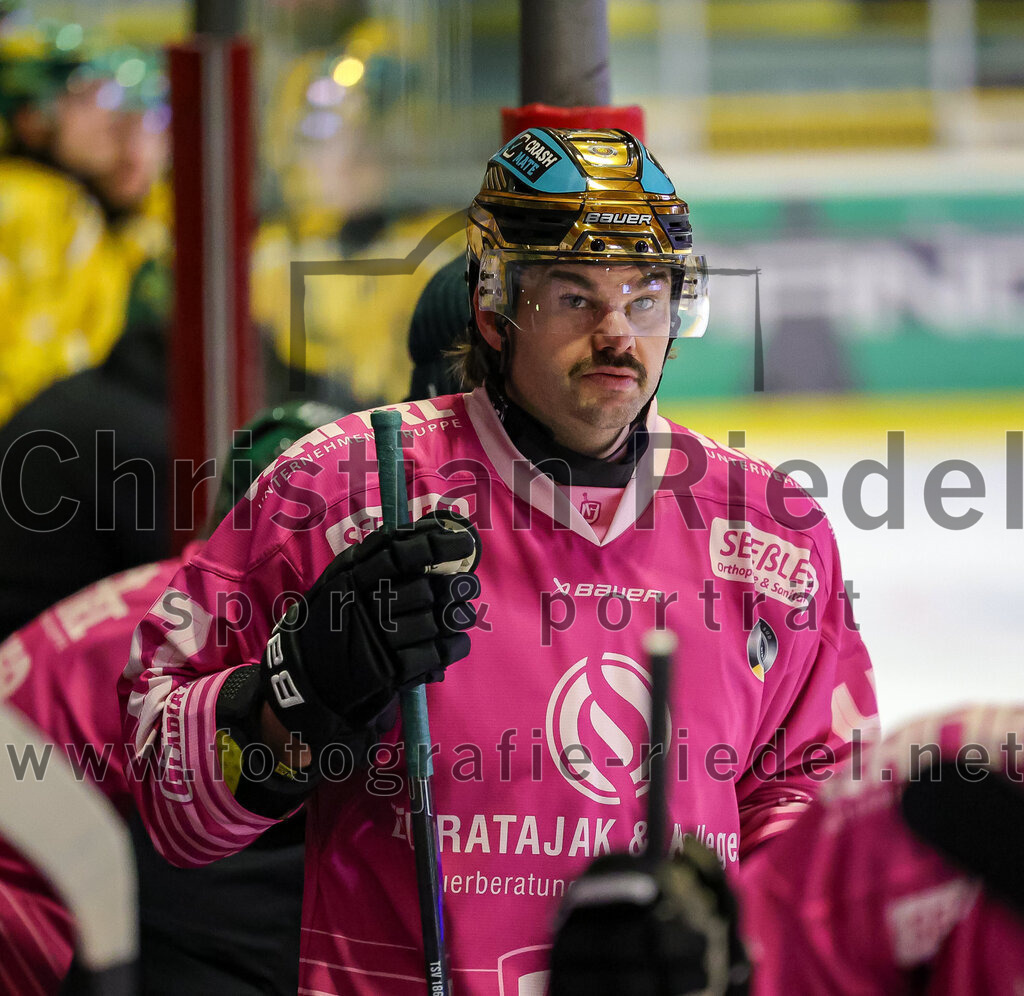 2025-10-28_070_TSV_Erding_gegen_Toelzer_Loewen | Erding, Deutschland, 28.10.2025:Eishockey, Oberliga Süd 2025 / 2026, 13. Spieltag, TSV Erding gegen Tölzer Löwen, Endergebnis: 2:5Marco Pfleger (Erding Gladiators, #47)Foto: Christian Riedel / fotografie-riedel.net