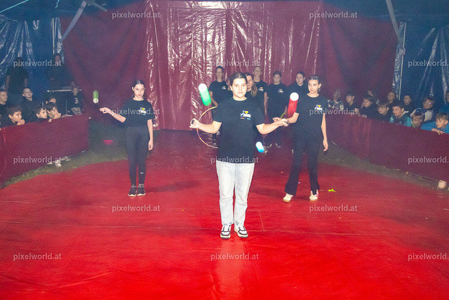 Zirkusvorstellung der MS Feldkirchen Digital | Bildershop von pixelworld.at - Realisiert mit Pictrs.com