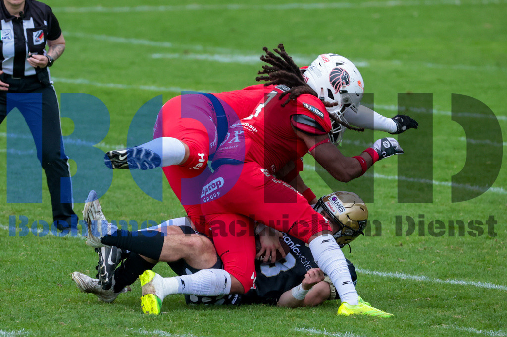 GFL: Paderborn Dolphins vs. New Yorker Lions{date} -  | {headline}(Foto: Sebastian Sendlak / BOND) - Realisiert mit Pictrs.com