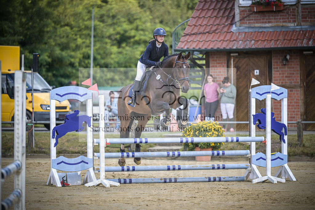 DOS_2760 | Entdecke hochwertige Reitturnierfotos von Foto Oger. Professionell, emotional und authentisch – jetzt Lieblingsmomente im Shop bestellen.Deutschlandweite Turnierfotografie. - Realisiert mit Pictrs.com