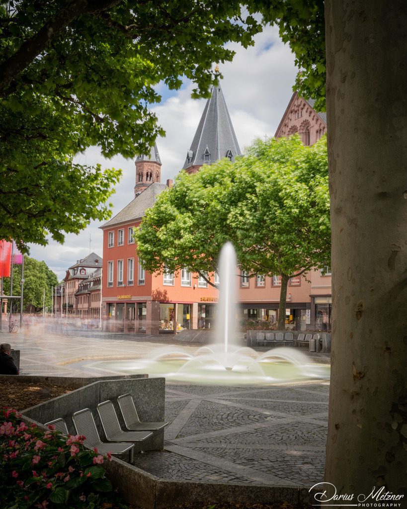 Der Brunnen am Höfchen in Mainz | Langzeitbelichtung des Brunnen am Höfchen in Mainz