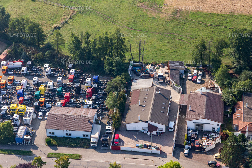 SIVA GmbH im Gewerbegebiet Horst http://sivagmbh.com/ | Luftbild: SIVA GmbH im Gewerbegebiet Horst http://sivagmbh.com/ im Ortsteil Minderslachen in Kandel im Bundesland Rheinland-Pfalz in Deutschland. Foto: IMG_117295.jpg vom 25.08.2019 durch Werner Riehm/FLY-FOTO.de - Realisiert mit Pictrs.com