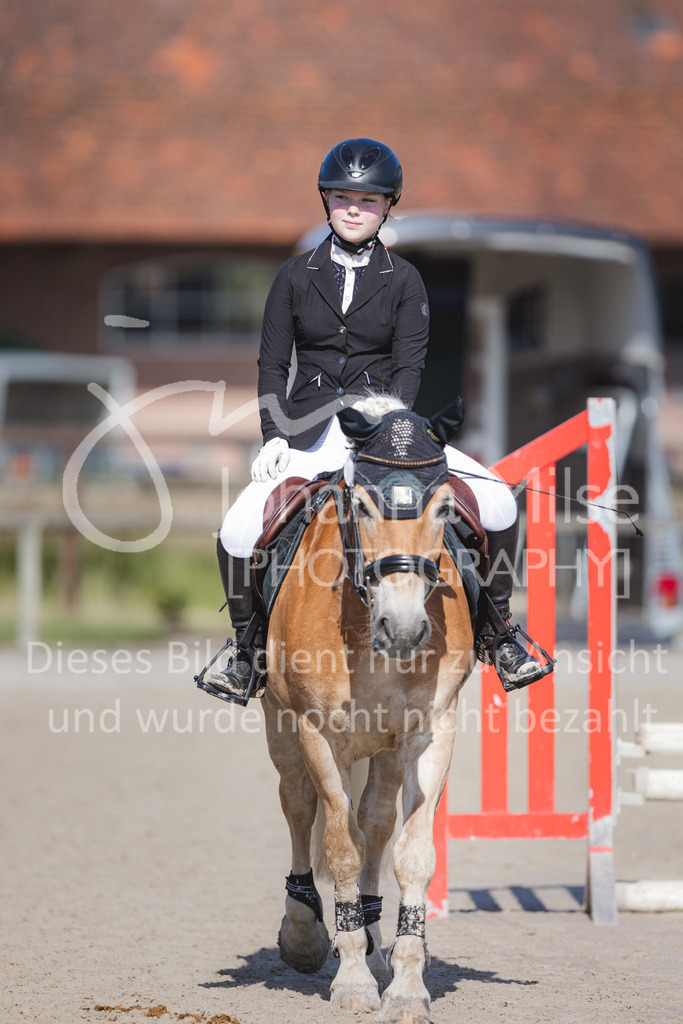 220612_LüPfSpTa_Stil-WB-100 | Lützower Pferdesporttage
Stilspring-WB - mit Erlaubter Zeit (EZ) JUN/JR
12.06.2022