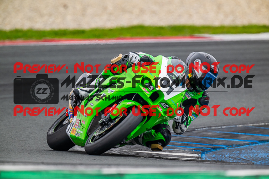 MaZZes_Fotomatrix_20230818_6007705_3544 | PRO SUPERSTOCK