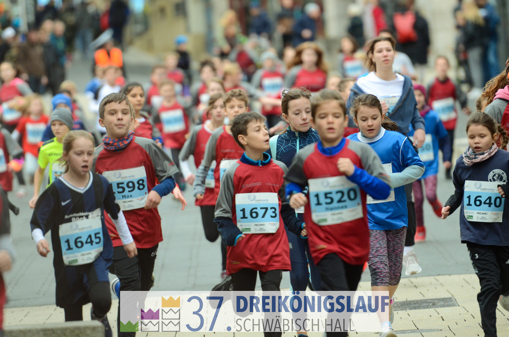 Stadtwerke Jugendlauf 1700m | 3 Koenigslauf 2023 - Realisiert mit Pictrs.com