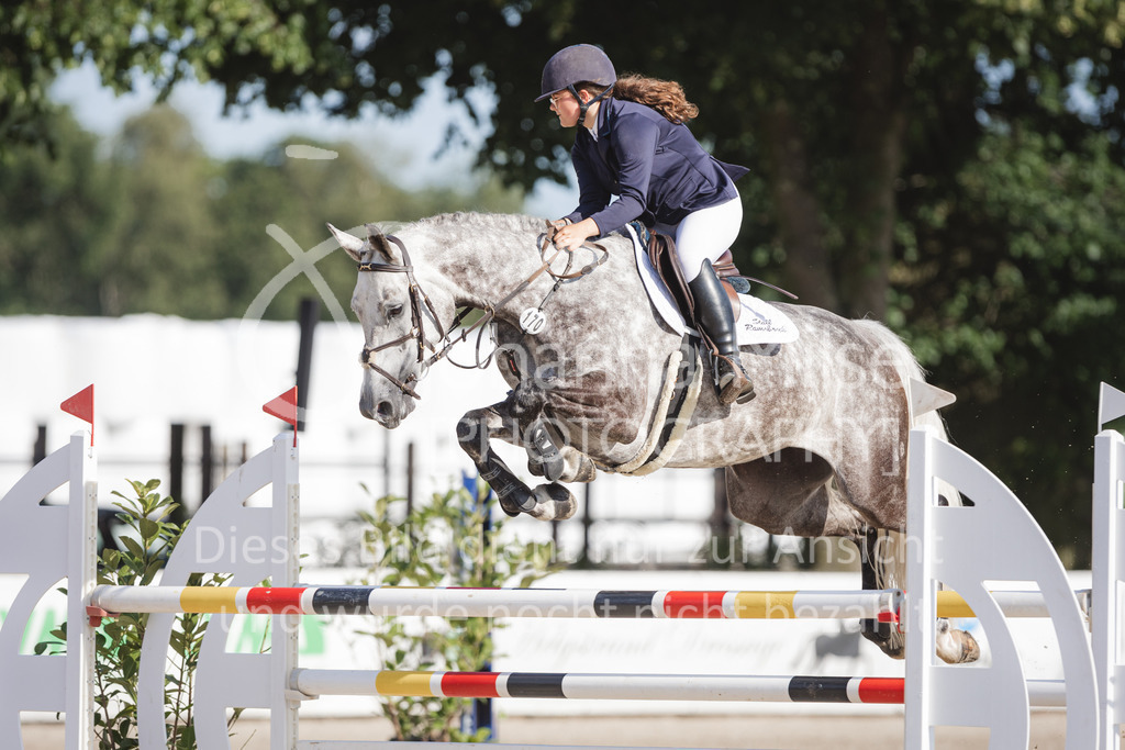 220614_Mühlen_Quali6j-853 | Late Entry Mühlen
Springpferdeprüfung Kl.M* 6j. Qualifikation zum Bundeschampionat
14.06.2022