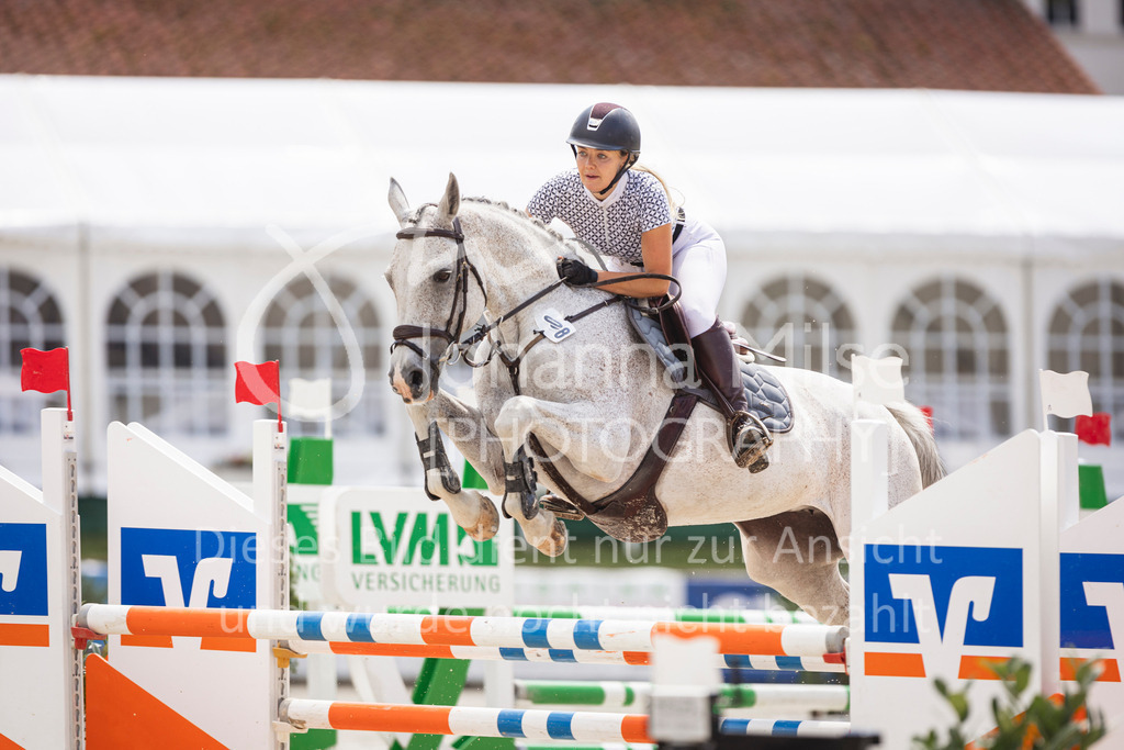 240711_BHO_L-Stil-1-413 | Deine schönsten Turniermomente als professionelle Fotos! Entdecke hochwertige Pferdesport-Fotografie im Online-Shop. Jetzt Fotos finden & bestellen!