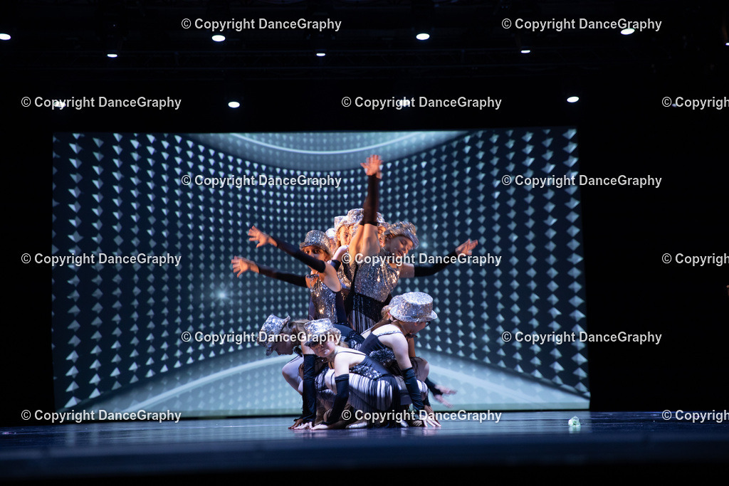 GPHY4929 | DanceGraphy - Realisiert mit Pictrs.com