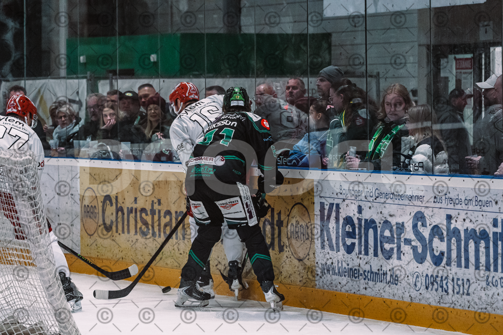 Alligators_vs_Hannover_PO_10_03_2026-10 | Höchstadt Alligators Fotogalerie: Eishockey-Action aus Franken. Professionelle Spielfotos, Portraits & Stadionbilder zum Download. Jetzt entdecken! - Realisiert mit Pictrs.com