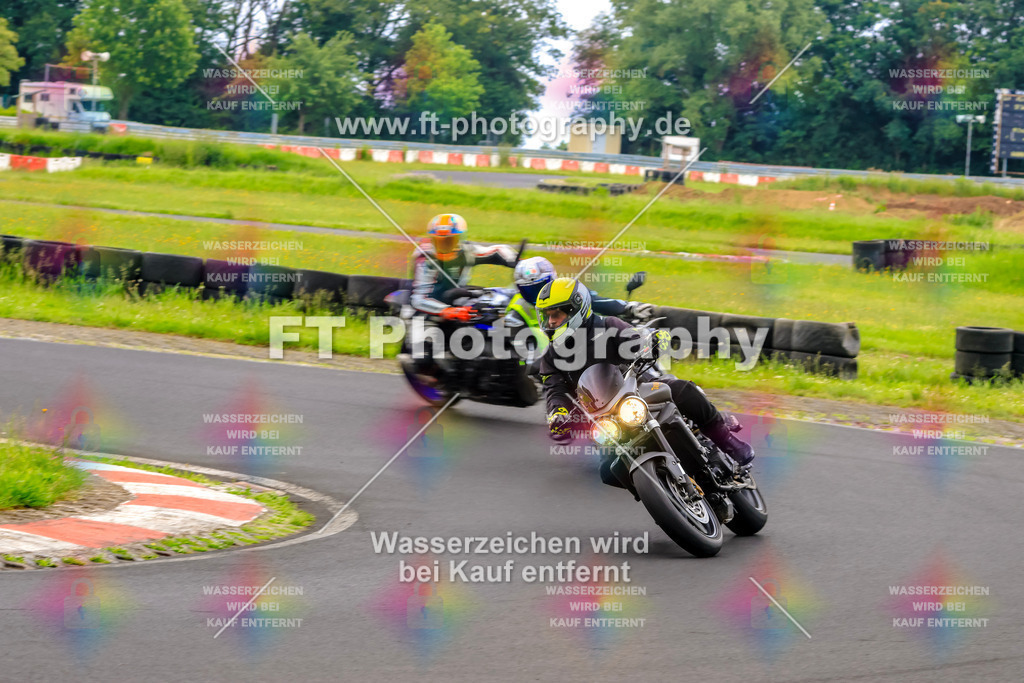 VBK-7707 | Hier findet Ihr Bilder von Touristenfahrten auf der Nürburgring Nordschleife oder von anderen Veranstaltungen die ich besucht habe. Viel Spass beim Durch Schauen 