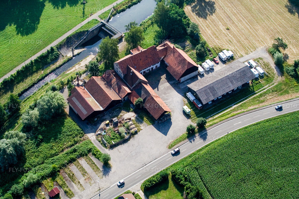 Luftbild: Pfinztal-Berghausen, im Ortsteil Söllingen in Pfinztal im Bundesland Baden-Württemberg in Deutschland. Foto: IMG_3473.jpg vom 21.07.2006 durch Werner Riehm/FLY-FOTO.de