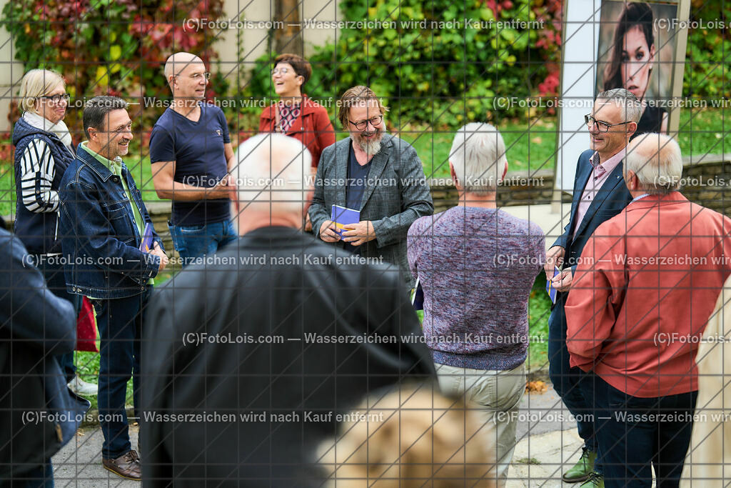 ALP9455_Menschenbilder-Ausstellung MANK_Rundgang | (C)FotoLois.com, Alois Spandl, MENSCHENBILDER-Ausstellung in der Stadtgemeinde Mank am Gelände der Pfarre und der Gemeinde, Do 12. Oktober 2023.