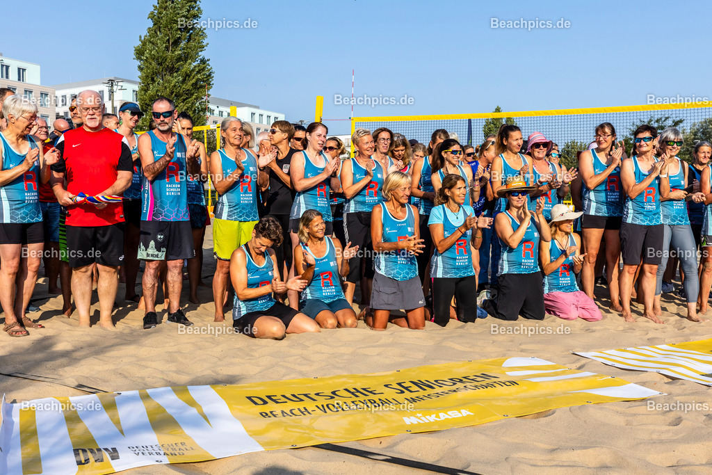 2024-00107700-Deutsche-Senioren-Beach-Meisterschaft |  07.09.2024; Berlin Foto: Gerold Rebsch - www.beachpics.de