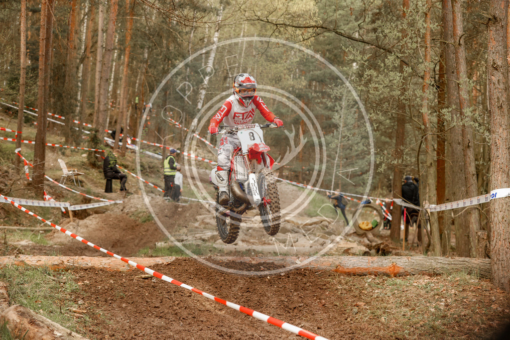 4TaktLauf1-240 | koppe-media - Realisiert mit Pictrs.com