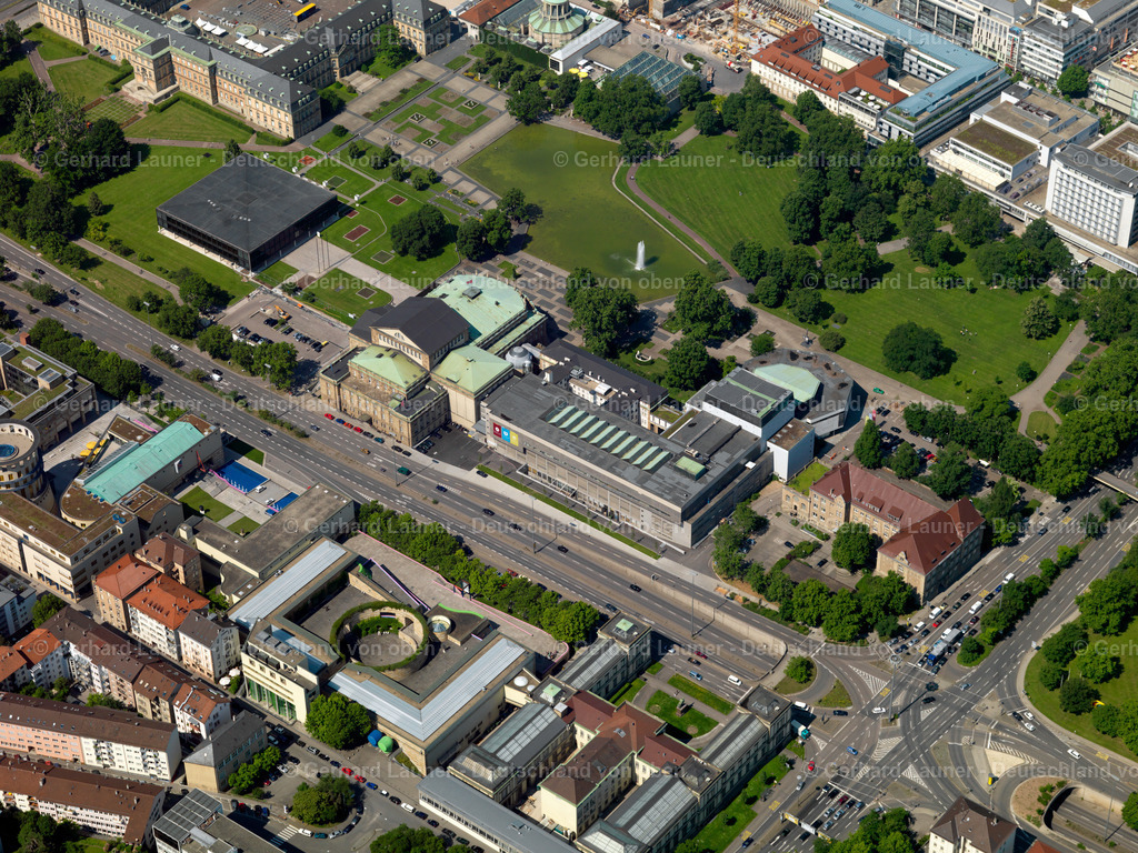 2742103 | STUTTGART 08.06.2007Opernhaus und Schauspielhaus der "Staatsoper Stuttgart" und Theater des "Württembergische Staatstheater Stuttgart" Oberer Schloßgarten im Ortsteil Oberer Schlossgarten in Stuttgart im Bundesland Baden-Württemberg, Deutschland. Weiterführende Informationen bei: Staatsoper Stuttgart,  Württembergische Staatstheater Stuttgart. // opera house of "Staatsoper Stuttgart" and theatre of "Wuerttembergische Staatstheater Stuttgart" Oberer Schlossgarten in the district Oberer Schlossgarten in Stuttgart in the state Baden-Wurttemberg, Germany. Further information at: Staatsoper Stuttgart,  Wuerttembergische Staatstheater Stuttgart. Foto: Gerhard Launer