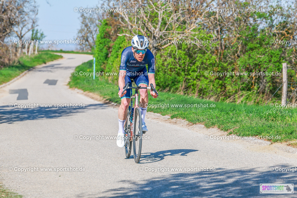 565_AR7_4278 | Neusiedlersee Radmarathon 2026@sportshot_your_pictrs #yourpictures#roadtowm2029 #nrm #neusiedlerseeradmarathon #neusiedlersee #neusiedlerseetourismus #burgenland #mörbisch #nrm26 #burgenlandtourismus #voglundco #poweredbyburgenlandtourismus #radsport #rad #marathon #ucigranfondo #visitburgenland #ucigranfondoworldseries