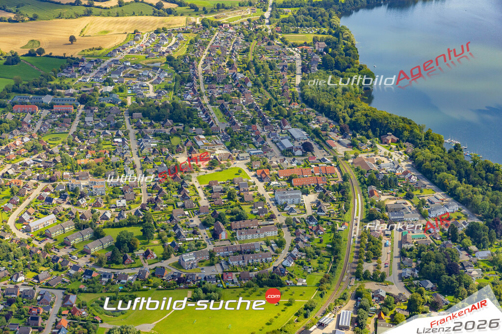 Luftbild der Stadt Ascheberg - Die Luftaufnahme wurde 2025 vom UL-Flugzeug heraus erstellt ( keine Drohne ) - Hochauflösende Luftaufnahme - für professionelle Ausdrucke geeignet. Die Geschenkidee !Hier alle&nbsp;Infos zur Lizenzierung der LuftaufnahmeWir fliegen auch dieses Jahr wieder in Ihre Region um Luftbilder zu erstellen.- Luftbild anfragen
