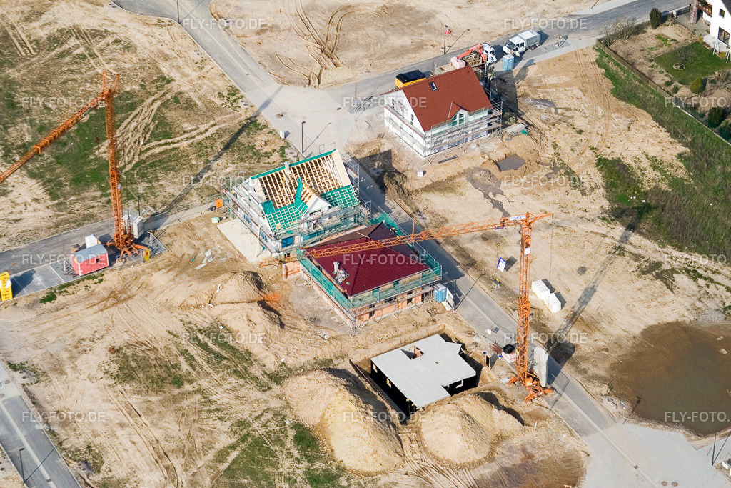 Neubaugebiet Am Höhenweg | Luftbild: Neubaugebiet Am Höhenweg in Kandel im Bundesland Rheinland-Pfalz in Deutschland. Foto: IMG_5593.jpg vom 15.03.2007 durch Werner Riehm/FLY-FOTO.de - Realisiert mit Pictrs.com