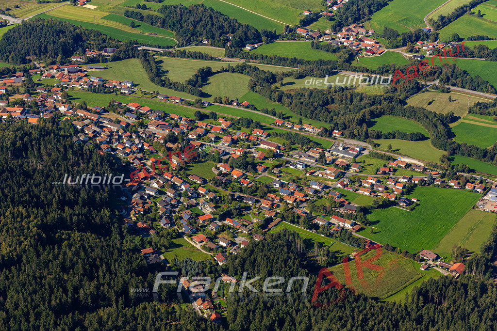 Aktuelles Luftbild von  Hohenwarth Kauf mit Lizenz / Bildrechten möglich- Die Luftaufnahme wurde 2021 mittels UL-Flugzeug erstellt ( keine Drohne ) - hochauflösende Kamera-Systeme von  Canon -Beste Qualität - Für grossformatige Ausdrucke geeignet. Die Geschenkidee !