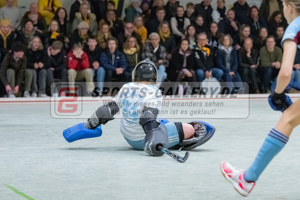 HK_20230226_105210 | Deutsche Meisterschaft WU16 Spiel um Platz 3 UHC Hamburg - Mannheimer HC am 26.2.2023 DSC 99, Düsseldorf ,