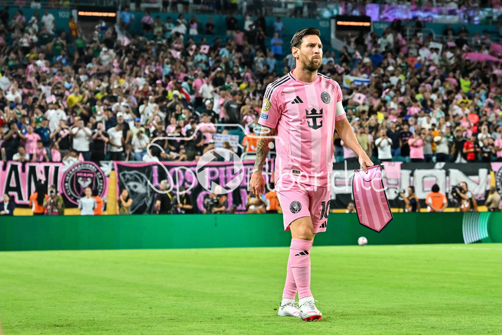 Inter Miami CF - Palmeiras Sao Paulo | im Bild Lionel MESSI (Inter Miami 10) / Einzelfoto / Freisteller / FIFA Club World Cup: Inter Miami CF - Palmeiras Sao Paulo, Hard Rock Stadium am 23.06.2025 / NOT FOR SALE IN USA
