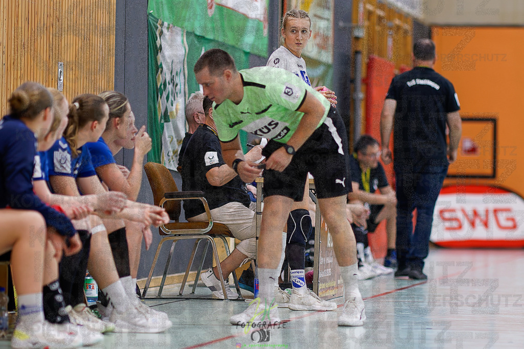 Quali-Turnier JBL wJA; TuS Steißlingen - SG Kappelwindeck/Steinbach | Quali-Turnier JBL wJA; TuS Steißlingen - SG Kappelwindeck/Steinbach am 31.05.2025 in Oberkleen (Weidig-Halle)Photo © 2025 - Jörg Heinrich - Realisiert mit Pictrs.com