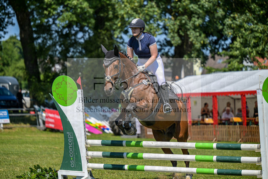 Reitturnier Voxtrup | Entdecke hochwertige Reitturnierfotos von Foto Oger. Professionell, emotional und authentisch – jetzt Lieblingsmomente im Shop bestellen. - Realisiert mit Pictrs.com