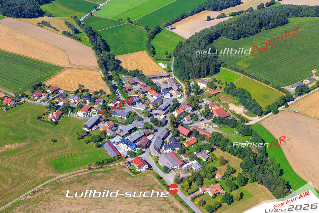 Die Luftaufnahme der Stadt Kemnath wurde vom UL-Flugzeug heraus erstellt ( keine Drohne )- hohe Auflösung für beste Qualität