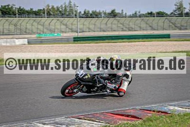 spof8168 | Professionelle Fotos von Sportveranstaltungen, aber auch Hochzeiten und anderen Events. - Realisiert mit Pictrs.com