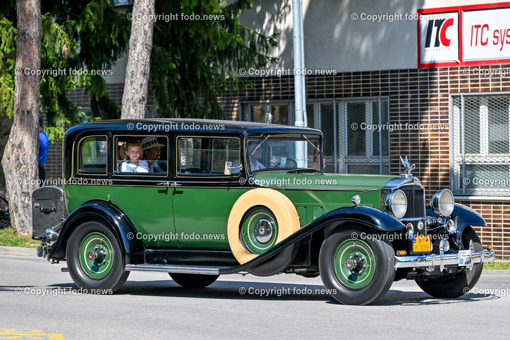 Slowakei_ Povazska Bystrica_ Veteran Tour Manin_ 14.06.2025-65 | 14.06.2025, Slowakei, SVK, Trenciansky kraj, Povazska Bystrica, im Bild Oldtimer Klub, Historische Fahrzeuge, Veteran Tour Manin, Auto, Alt, Besucher, Menschen, Feature, Symbolbild