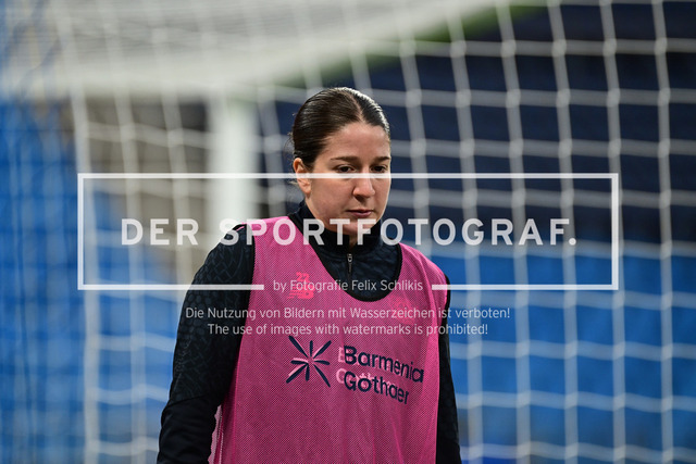 Fußball I Frauen I Saison 2025-2026 I DFB-Pokal I Achtelfinale I Hamburger SV - Bayer 04 Leverkusen I 16063 | Der Sportfotograf. - Realisiert mit Pictrs.com