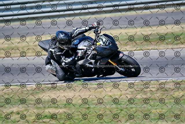 26bt04-0575 | markuskiefer.com - Realisiert mit Pictrs.com
