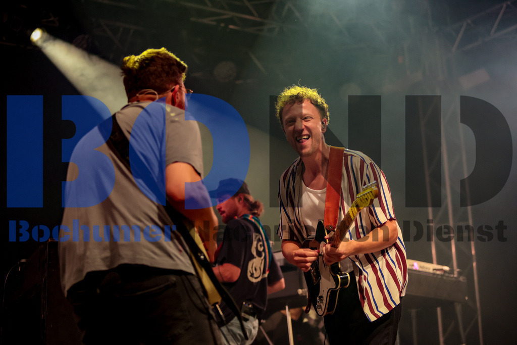 Zeltfestival Ruhr 2024 - Joris  {date} -  | {headline}(Foto: Sebastian Sendlak / BOND) - Realisiert mit Pictrs.com