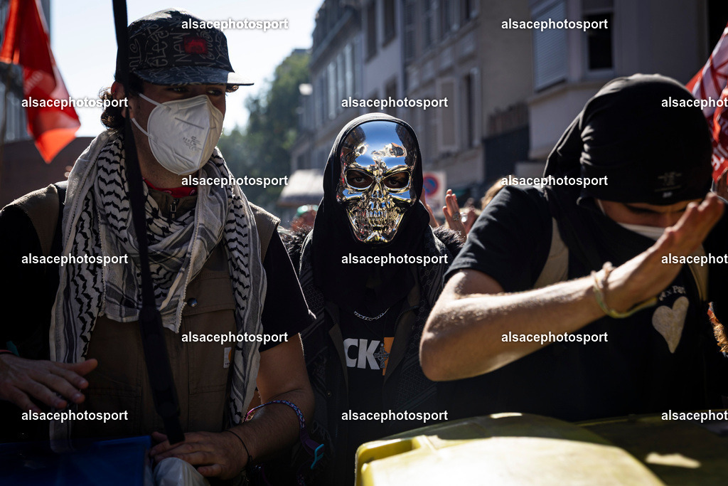 _B7A9832 | manifestation de lycéens à Strasbourg, le 6 octobre 2026, dans le cadre d’un mouvement national de protestation contre les conditions d’apprentissage. - Realisiert mit Pictrs.com
