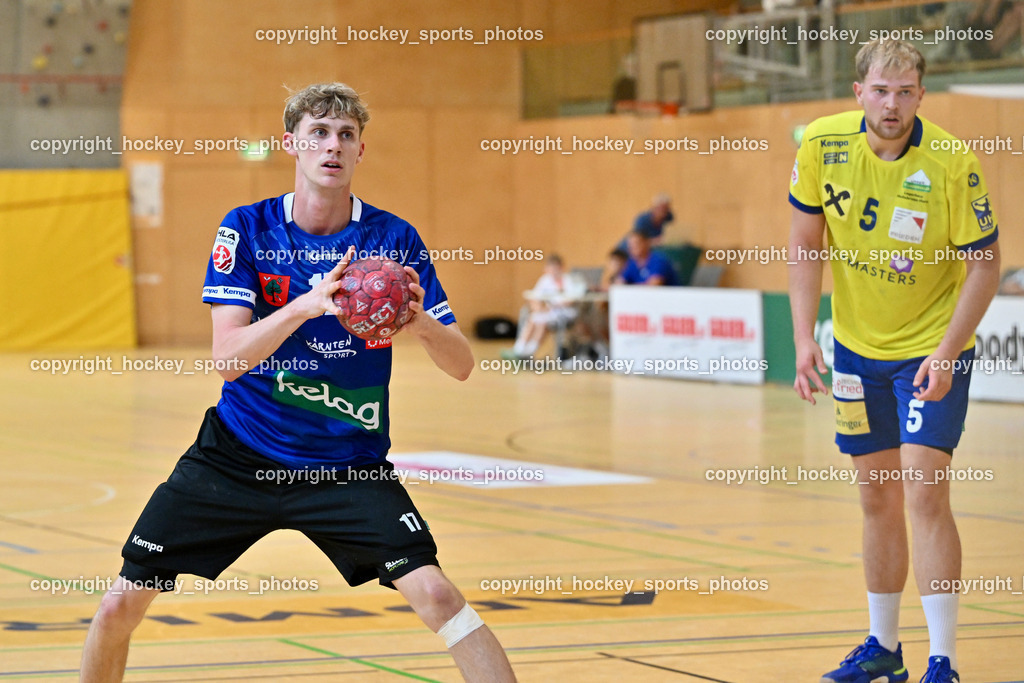 SC Ferlach vs. UHC Hollabrunn | #17 Kelih Markus SC Ferlach, #5 PARZER Tobias UHC Hollabrunn, SC Ferlach vs. UHC Hollabrunn, SC Ferlach vs. UHC Hollabrunn am 20.09.2025 in Ferlach (Ballspielhalle Ferlach), Austria, (Photo by Bernd Stefan)