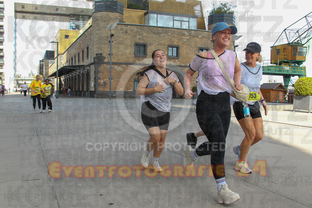 250920_1352_EV4_6834 | Sportfotografie im Rhein-Sieg Kreis, Köln, Bonn, NRW, Rheinland Pfalz, Hessen, etc. Unser Tätigkeitsfeld umfasst den Laufsport vom Volkslauf über den Marathon, Duathlon, Triathon bis zum Ultralauf wie Kölnpfad Ultra oder Schindertrail.