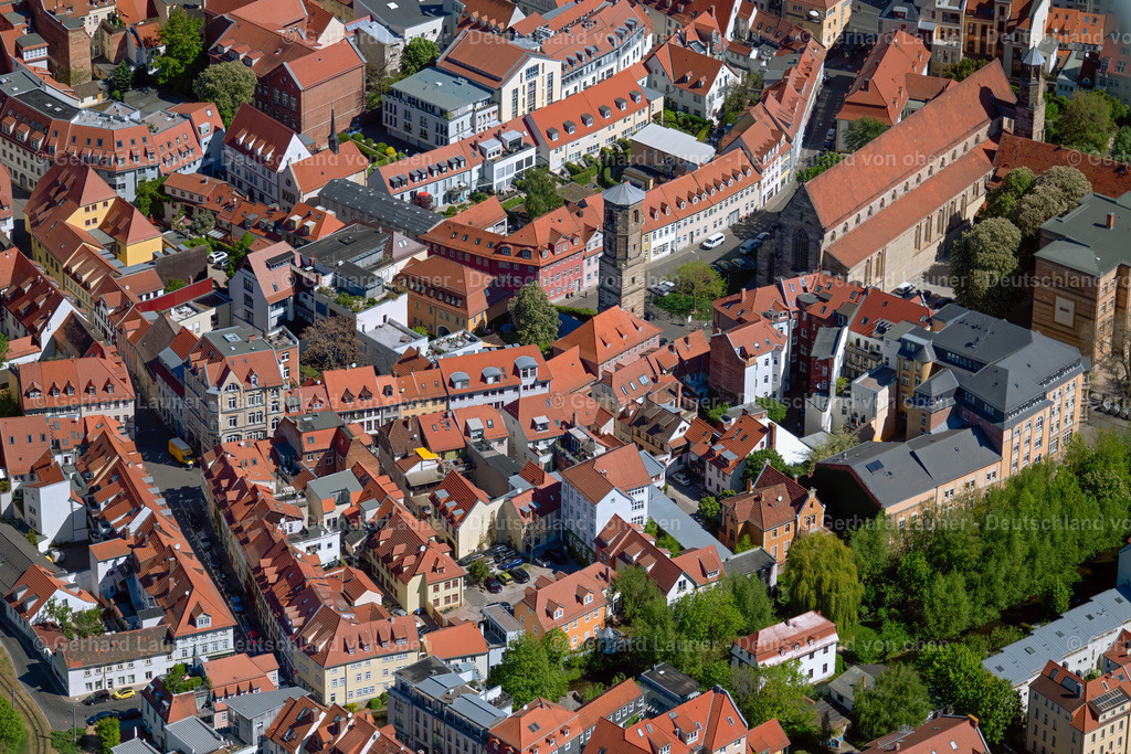 4026637 | ERFURT 07.05.2020 Stadtzentrum im Innenstadtbereich Nonnengasse - Paulstraße - Predigerstraße im Ortsteil Altstadt in Erfurt im Bundesland Thüringen, Deutschland. // The city center in the downtown area Nonnengasse - Paulstrasse - Predigerstrasse in the district Altstadt in Erfurt in the state Thuringia, Germany. Foto: Gerhard Launer