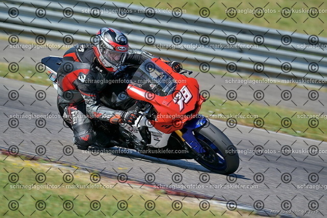 25bt04-0063 | markuskiefer.com - Realisiert mit Pictrs.com