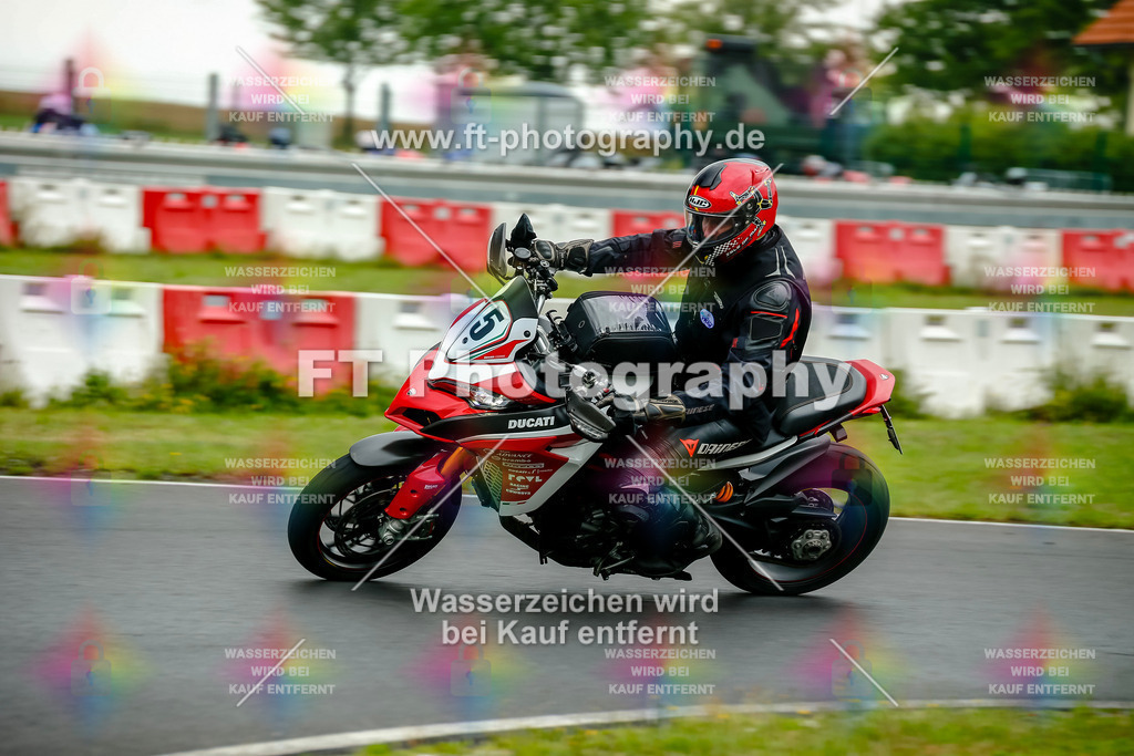 VBK-4012 | Hier findet Ihr Bilder von Touristenfahrten auf der Nürburgring Nordschleife oder von anderen Veranstaltungen die ich besucht habe. Viel Spass beim Durch Schauen 