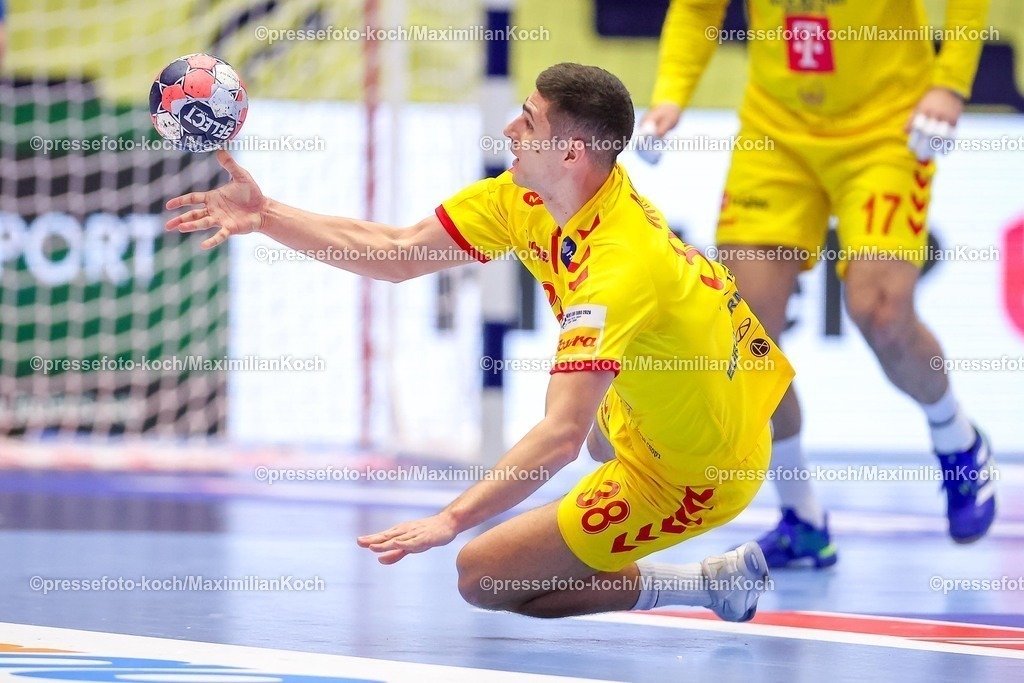 EHF16012602117 | 16.01.2026, Handball, Men's EHF EURO 2026, Dänemark - Nordmazedonien, Jyske Bank Boxen in Herning, Dänemark, Preliminary Round:  Ivan Djonov (North Macedonia #38) 